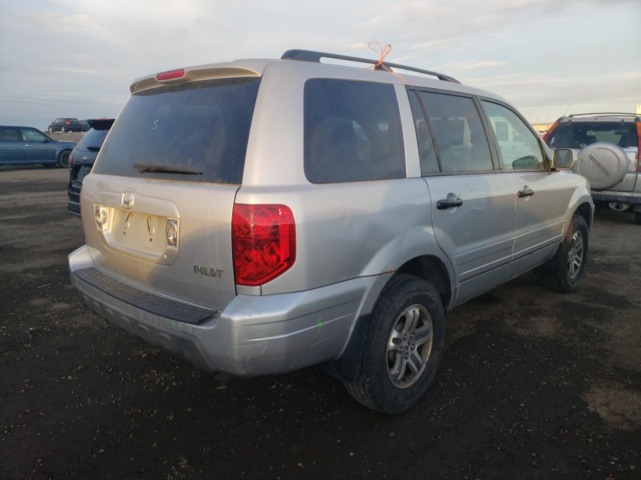 Photo 4 from auction – 2004 HONDA PILOT EXL with VIN 2HKYF185X4H000054