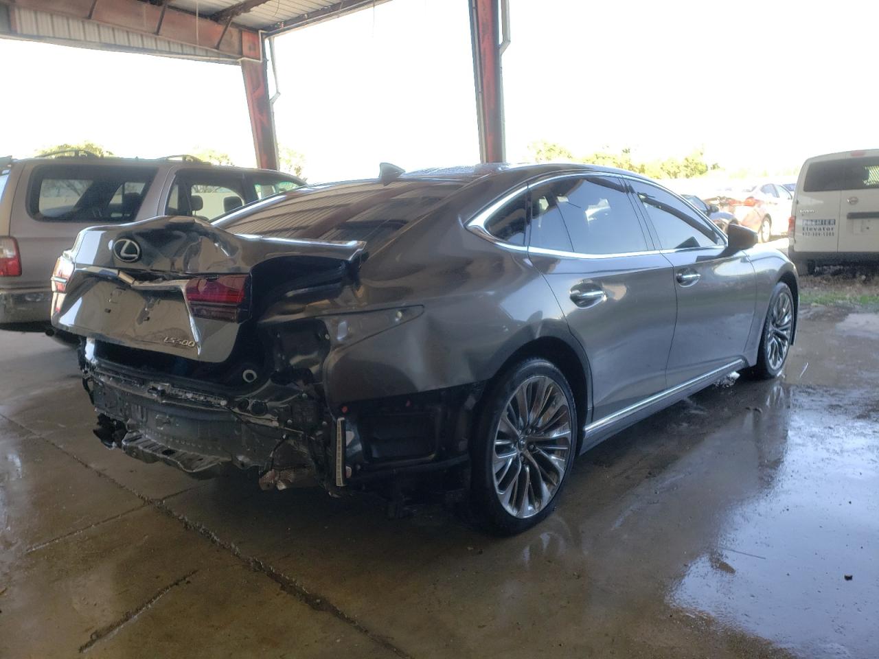 Photo 4 from auction – 2021 LEXUS LS 500 BAS with VIN JTHD51FF6M5014092