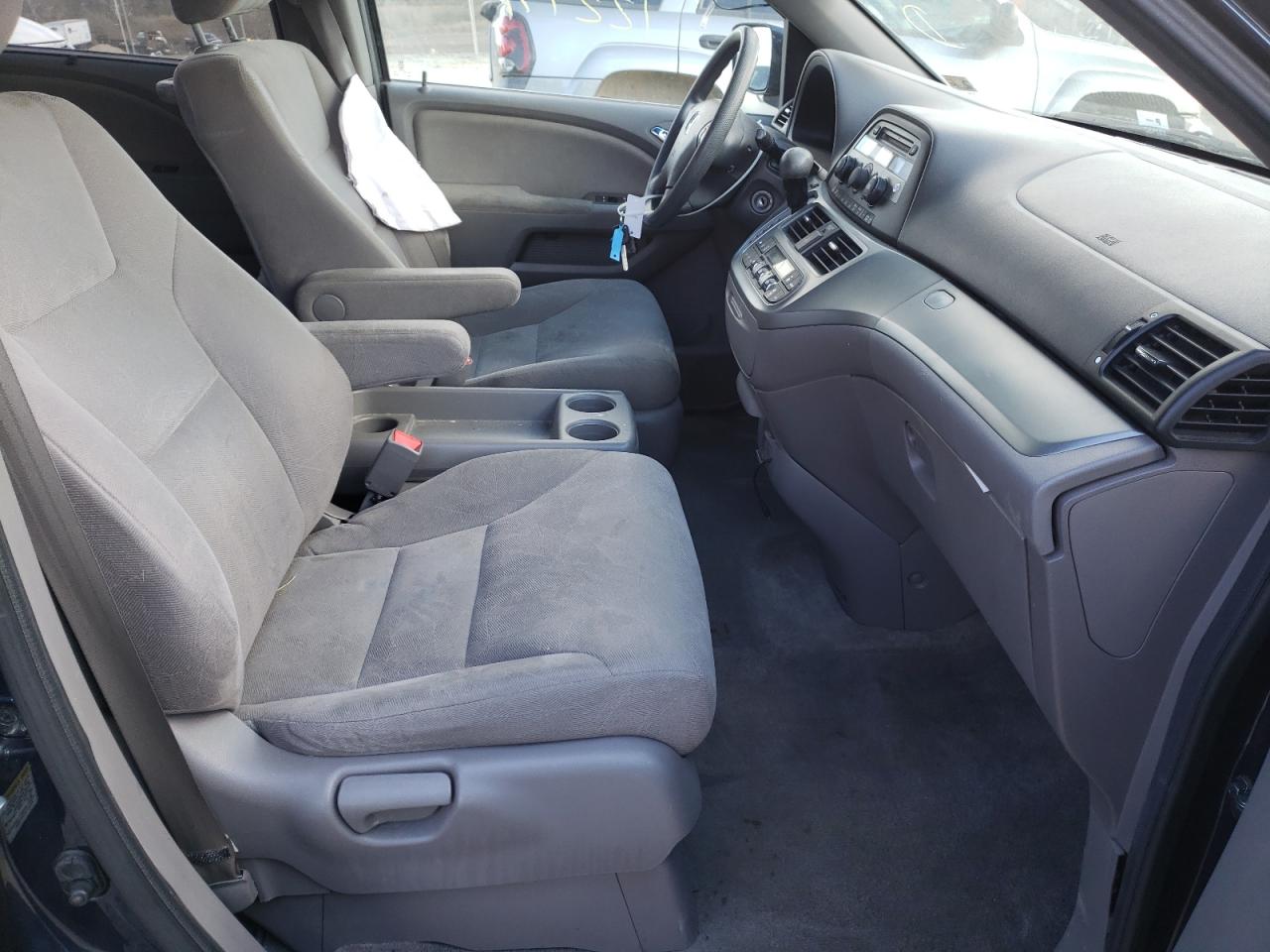 Photo 5 from auction – 2010 HONDA ODYSSEY EX with VIN 5FNRL3H41AB102384
