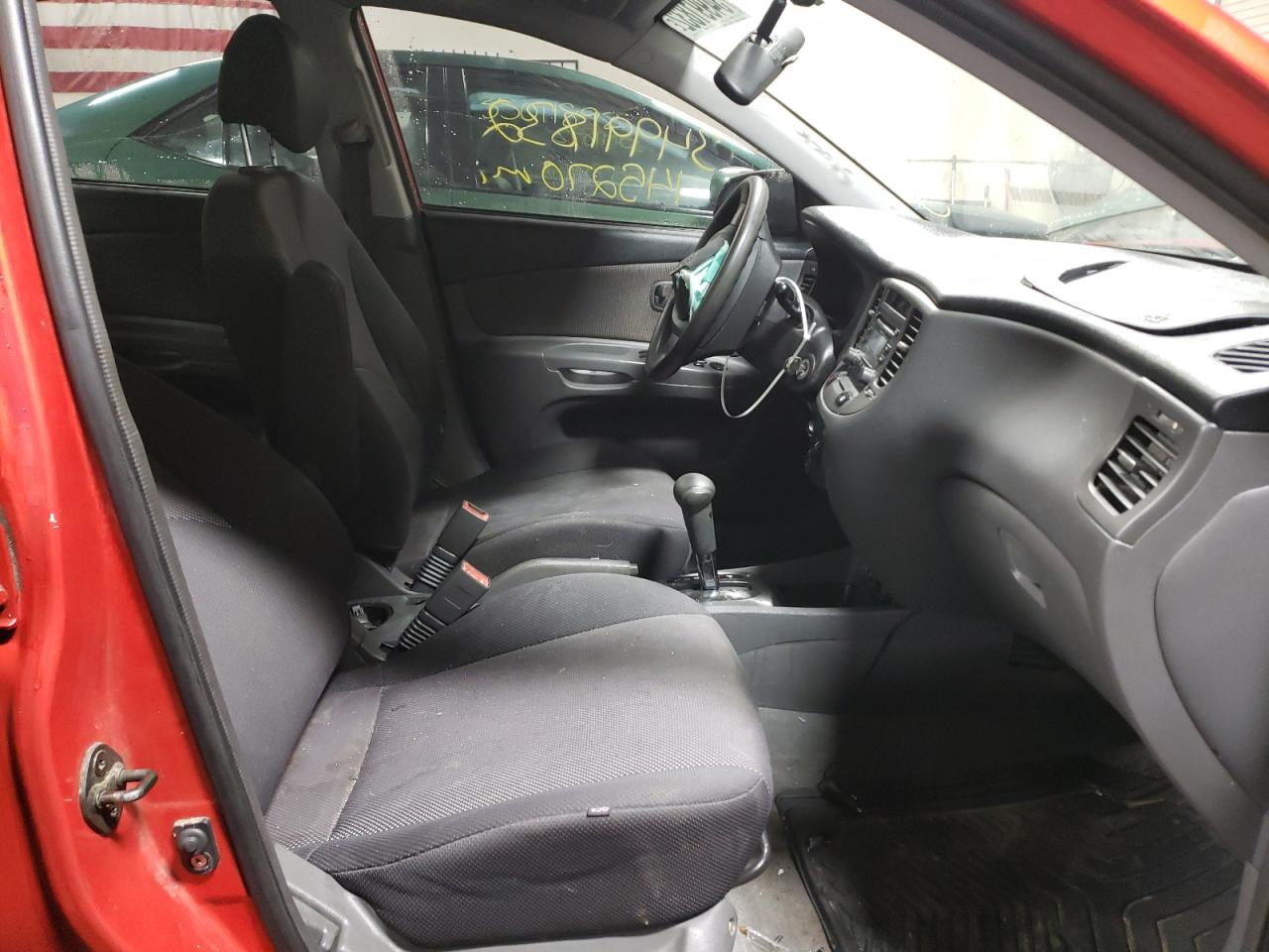 Photo 5 from auction – 2006 KIA RIO with VIN KNADE123966102285
