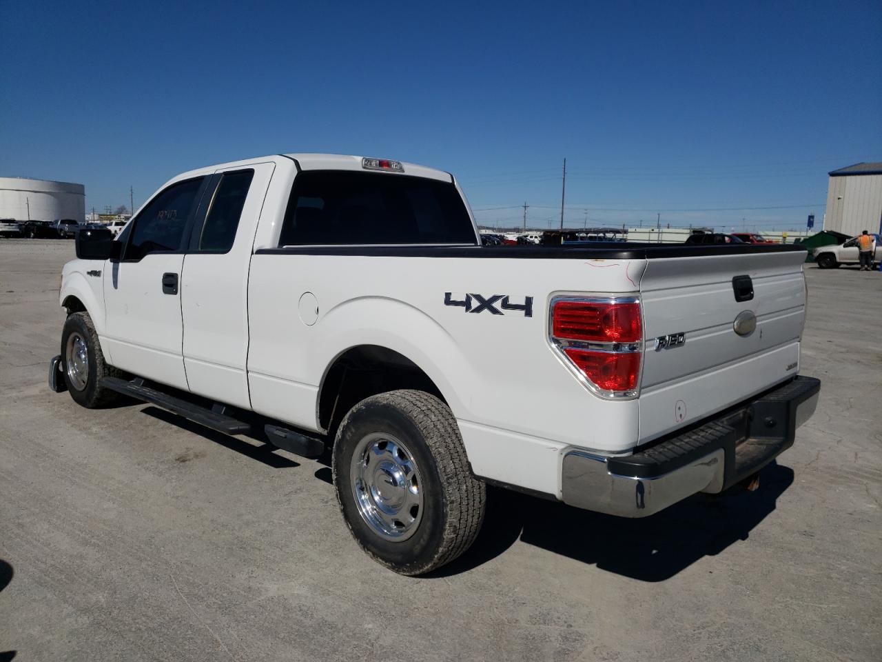 Photo 3 from auction – 2011 FORD F150 SUPER with VIN 1FTFX1EF6BFC52439