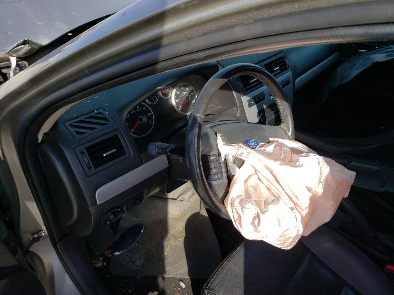 Photo 8 from auction – 2009 FORD FUSION SEL with VIN 3FAHP08159R148093