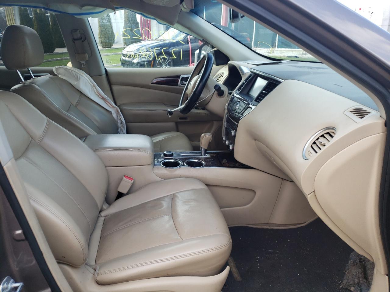 Photo 5 from auction – 2014 NISSAN PATHFINDER with VIN 5N1AR2MM8EC733336
