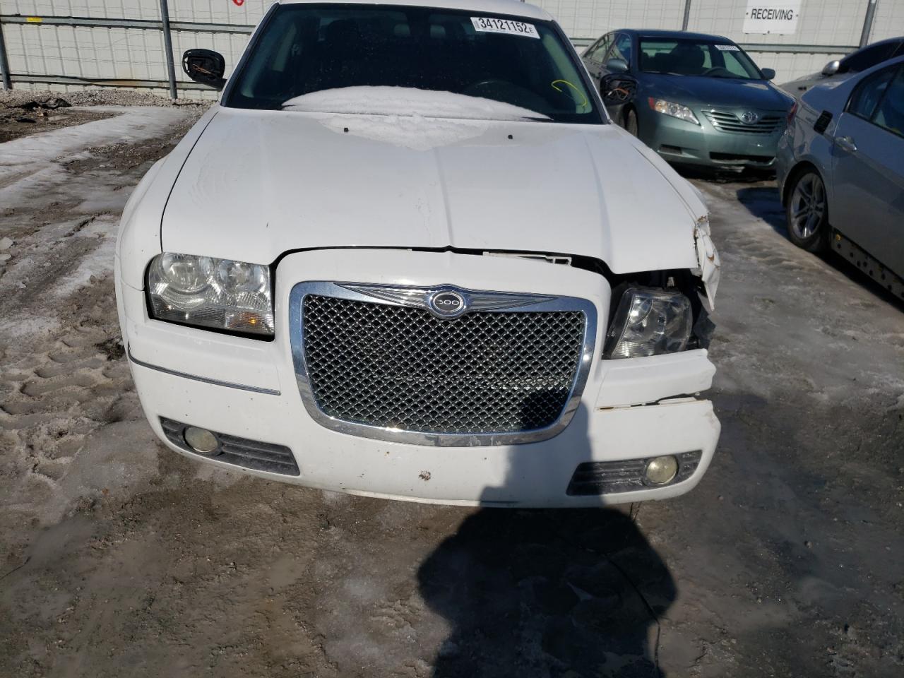 Photo 9 from auction – 2010 CHRYSLER 300 TOURIN with VIN 2C3CA5CV3AH319330