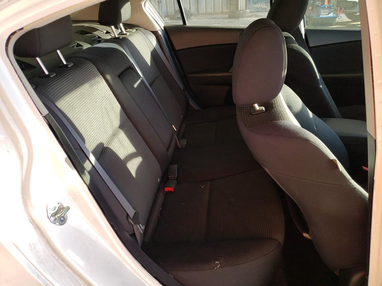 Photo 6 from auction – 2012 MAZDA 3 I with VIN JM1BL1V79C1594968