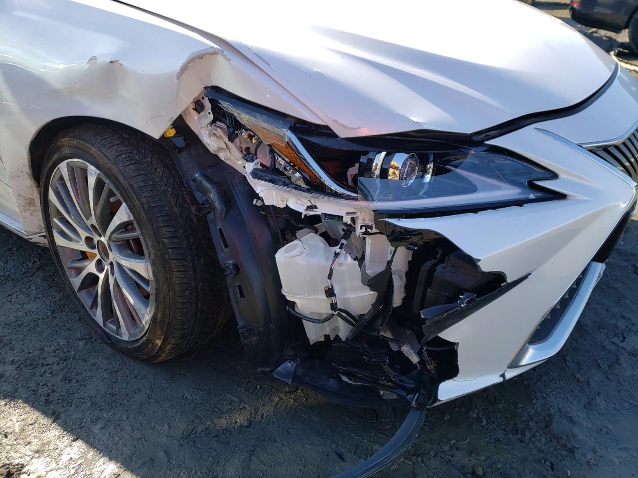 صورة رقم 9 من المزاد - 2021 LEXUS ES 250 BAS مع VIN 58AD11D17MU005352