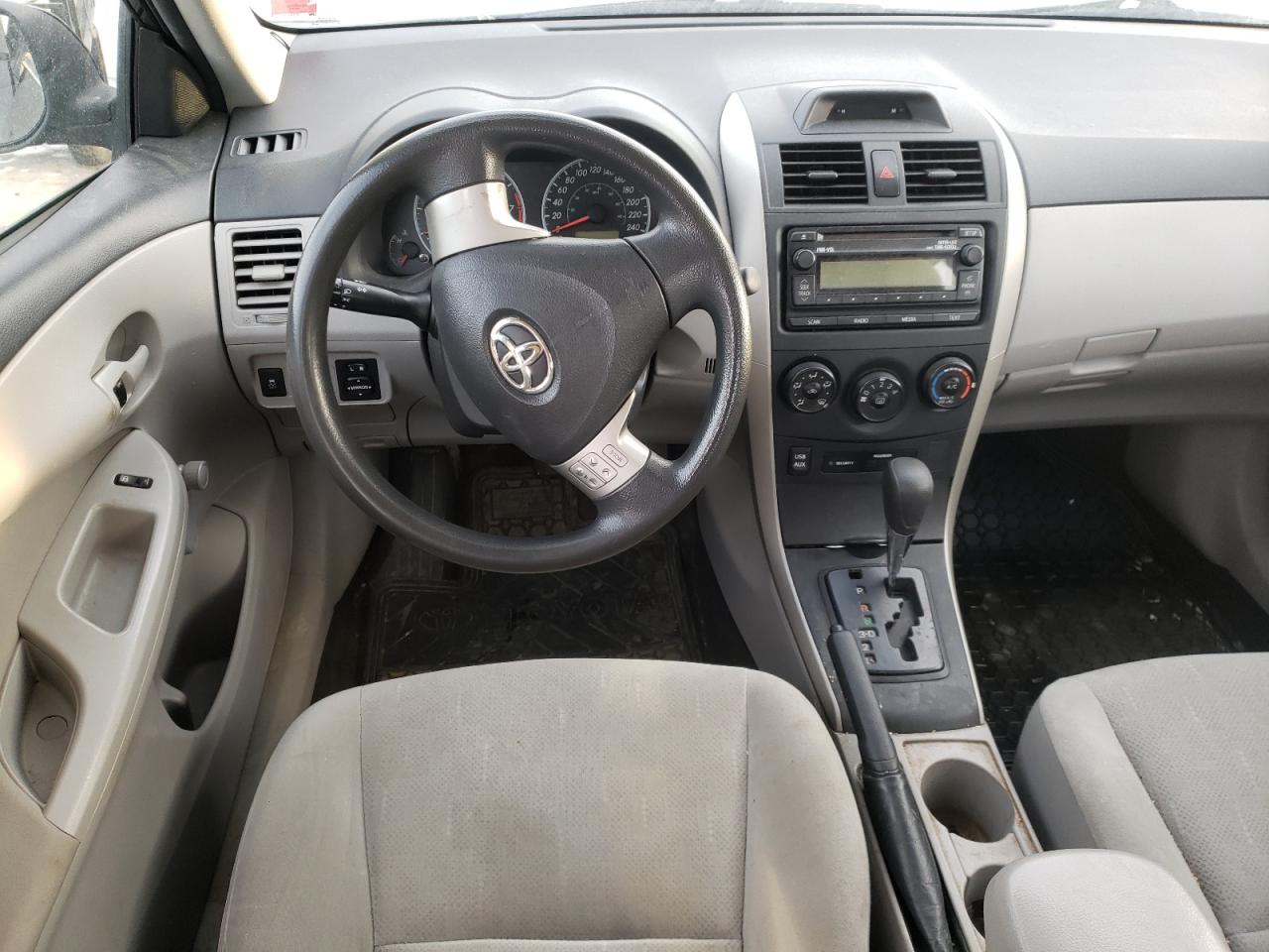 Photo 9 from auction – 2013 TOYOTA COROLLA BA with VIN 2T1BU4EE3DC942676