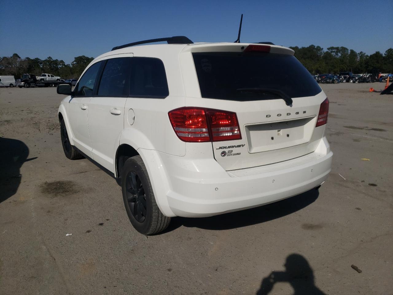 Photo 3 from auction – 2020 DODGE JOURNEY SE with VIN 3C4PDCAB5LT249227