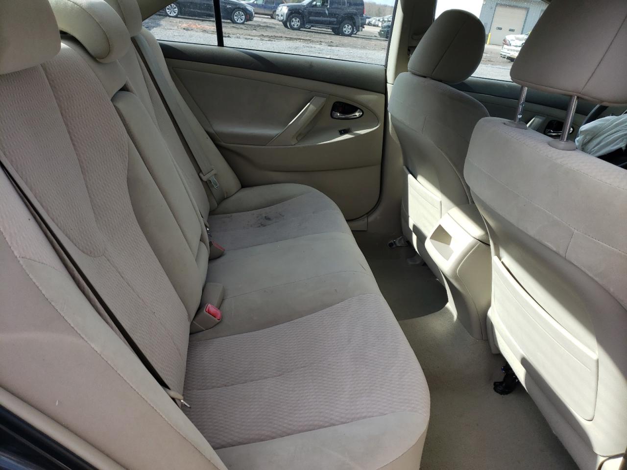 Photo 6 from auction – 2011 TOYOTA CAMRY BASE with VIN 4T4BF3EK9BR218955