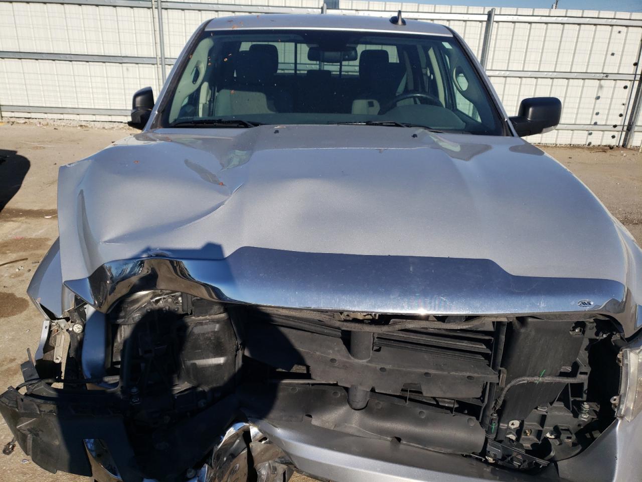 Photo 7 from auction – 2016 RAM 1500 SLT with VIN 3C6RR7LT0GG352567