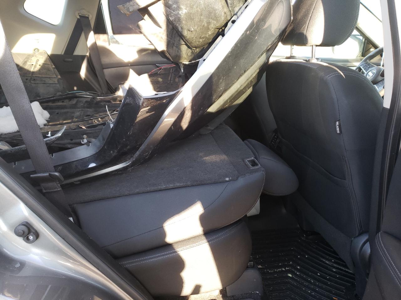 Photo 6 from auction – 2018 NISSAN ROGUE S with VIN KNMAT2MV2JP526717