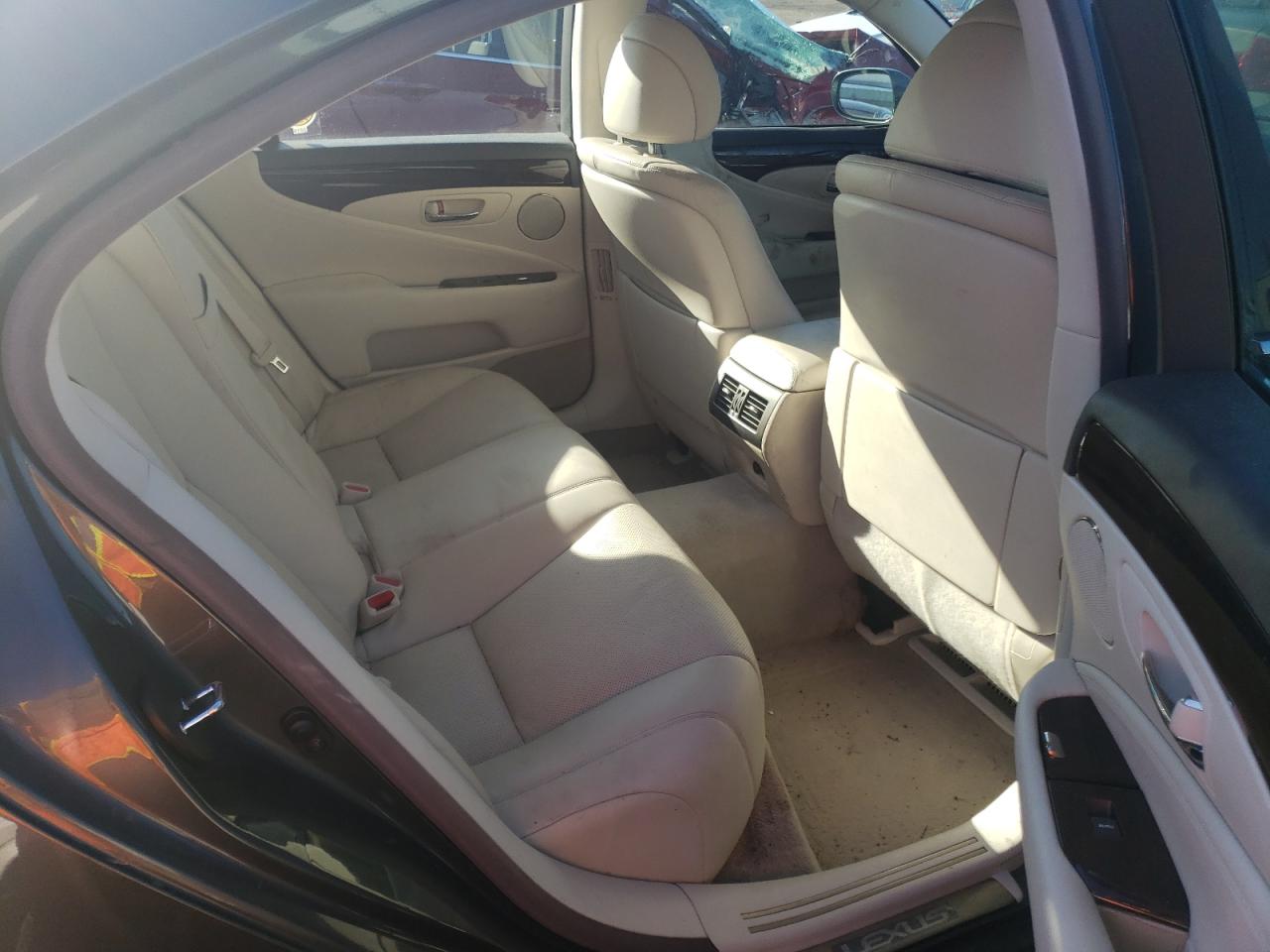 Photo 6 from auction – 2007 LEXUS LS 460 with VIN JTHBL46F475015132