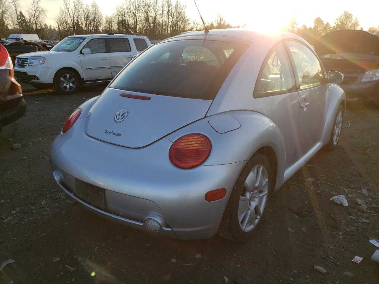 Photo 4 from auction – 2002 VOLKSWAGEN NEW BEETLE with VIN 3VWFE21C02M451992