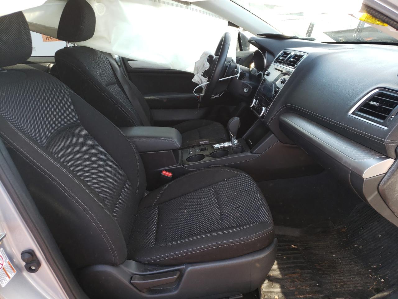 Photo 5 from auction – 2019 SUBARU OUTBACK 2. with VIN 4S4BSAFCXK3210449