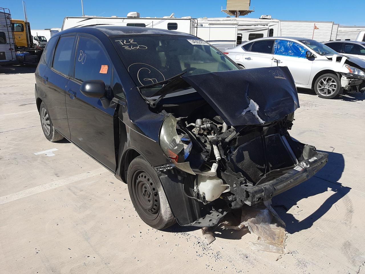 HONDA FIT 2007 with VIN JHMGD38447S068147 - Photo from auction