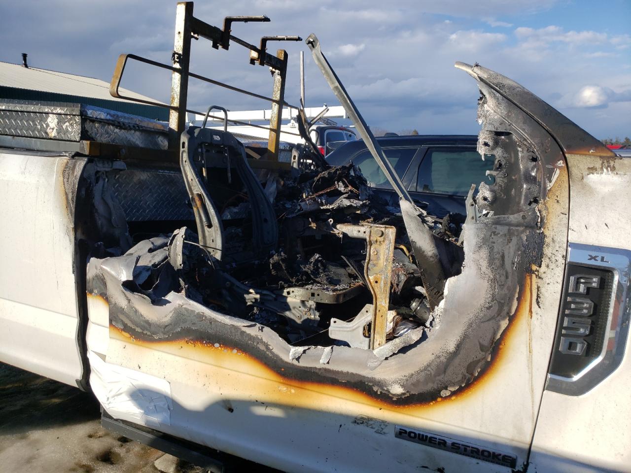 Photo 9 from auction – 2018 FORD F350 SUPER with VIN 1FTRF3BT6JEB62508