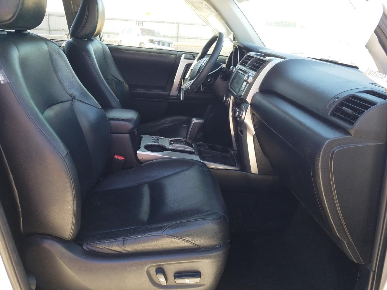 Photo 5 from auction – 2013 TOYOTA 4RUNNER SR with VIN JTEZU5JR4D5048773