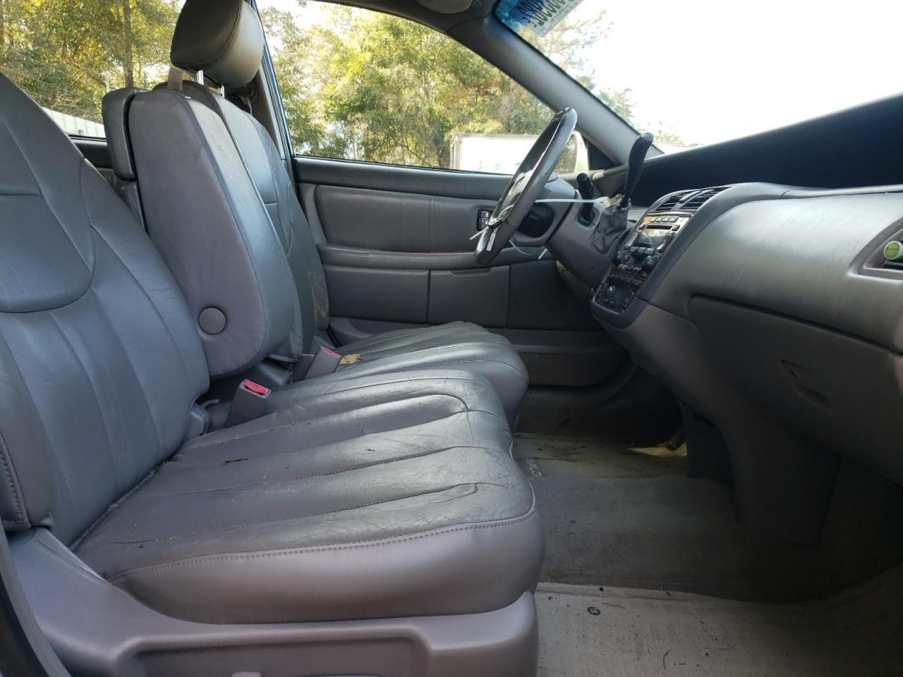 Photo 5 from auction – 2002 TOYOTA AVALON XL with VIN 4T1BF28B82U241479