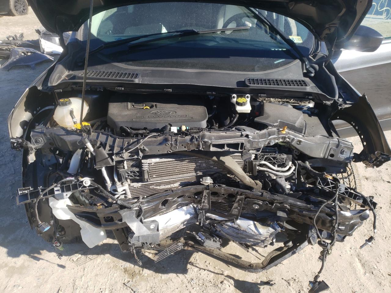 Photo 7 from auction – 2018 FORD ESCAPE SE with VIN 1FMCU0GD8JUA02336