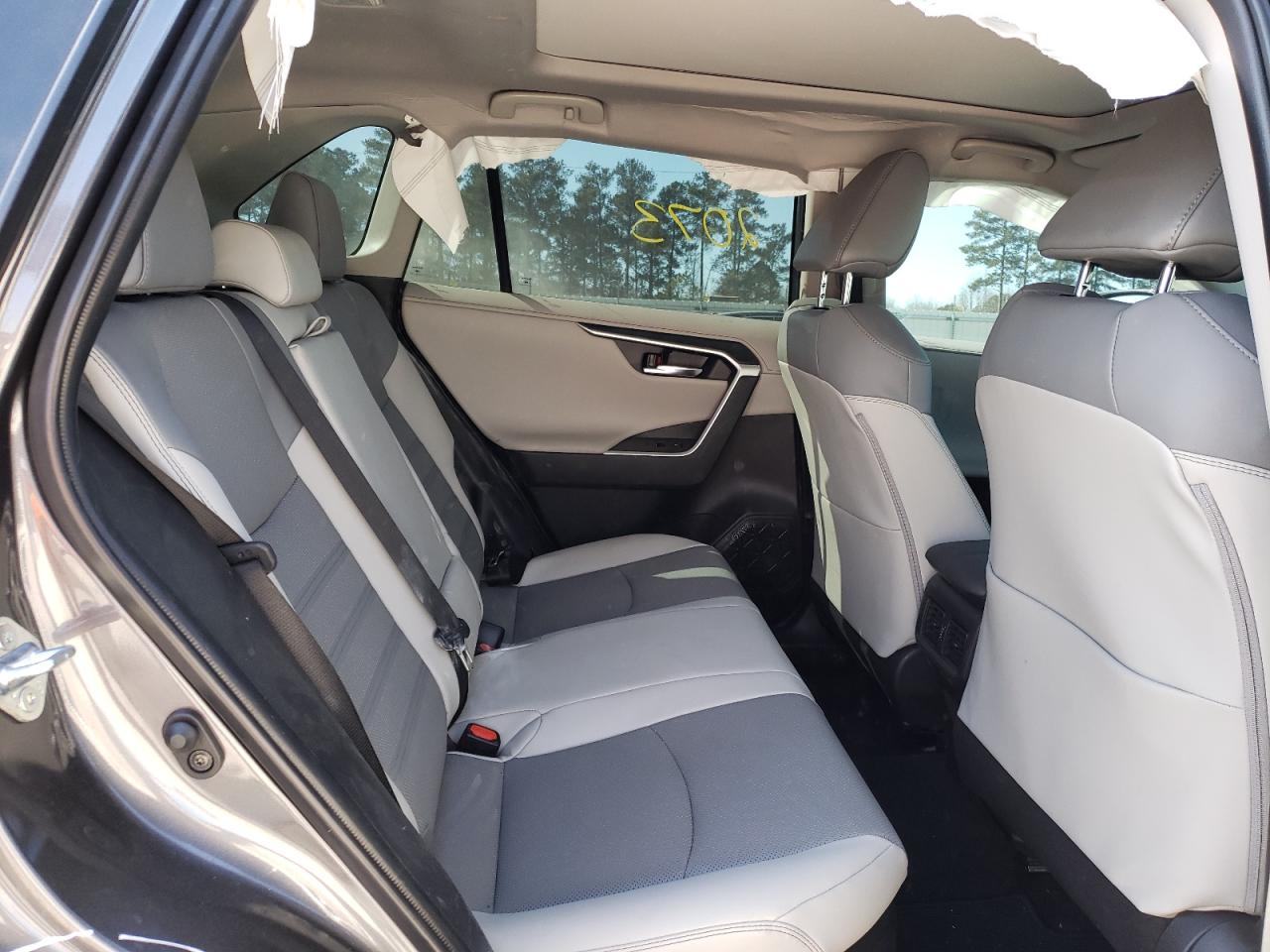 Photo 6 from auction – 2021 TOYOTA RAV4 LIMIT with VIN 4T3D6RFV6MU061815