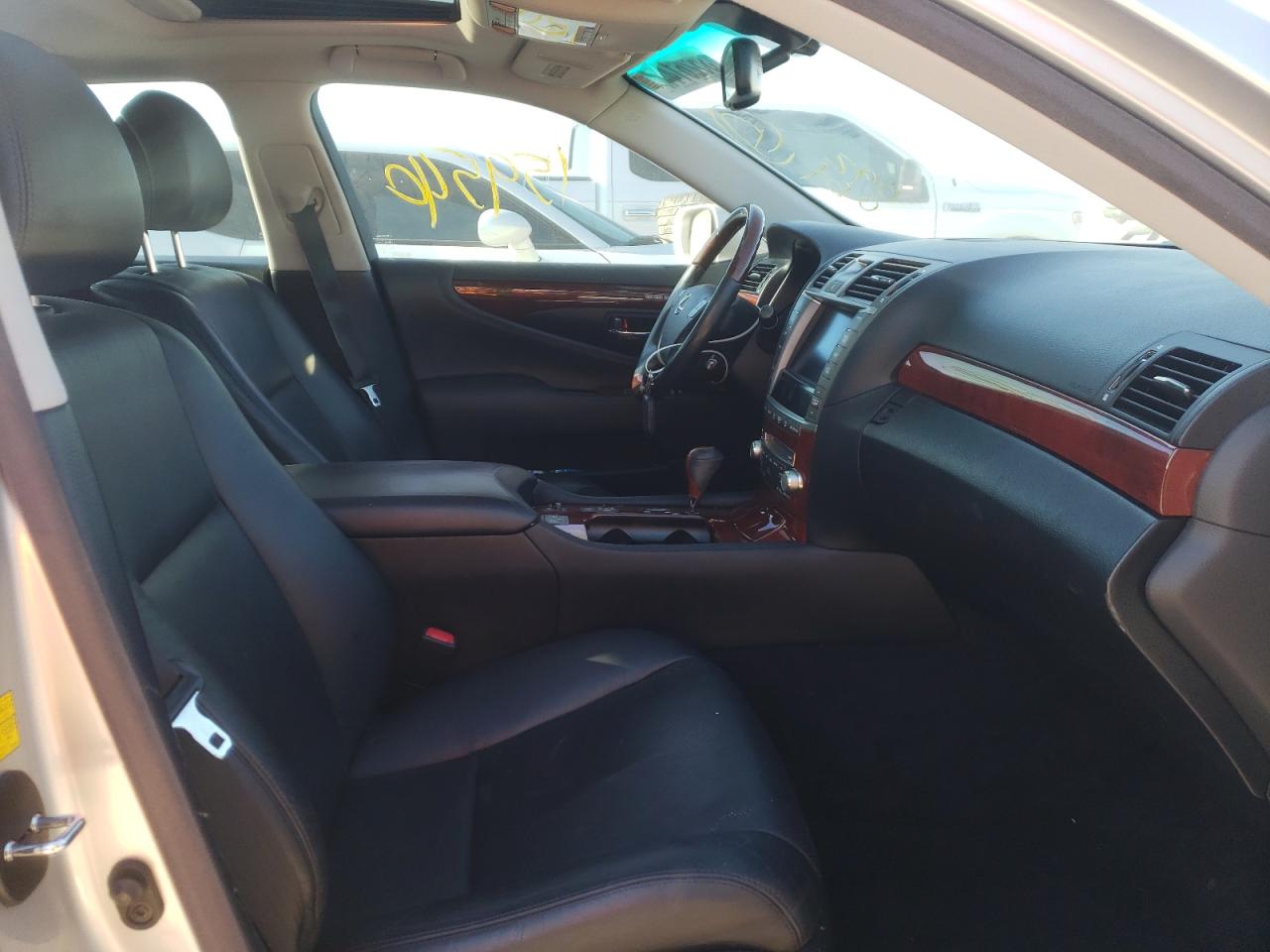 Photo 5 from auction – 2010 LEXUS LS 460 with VIN JTHBL5EF9A5092061