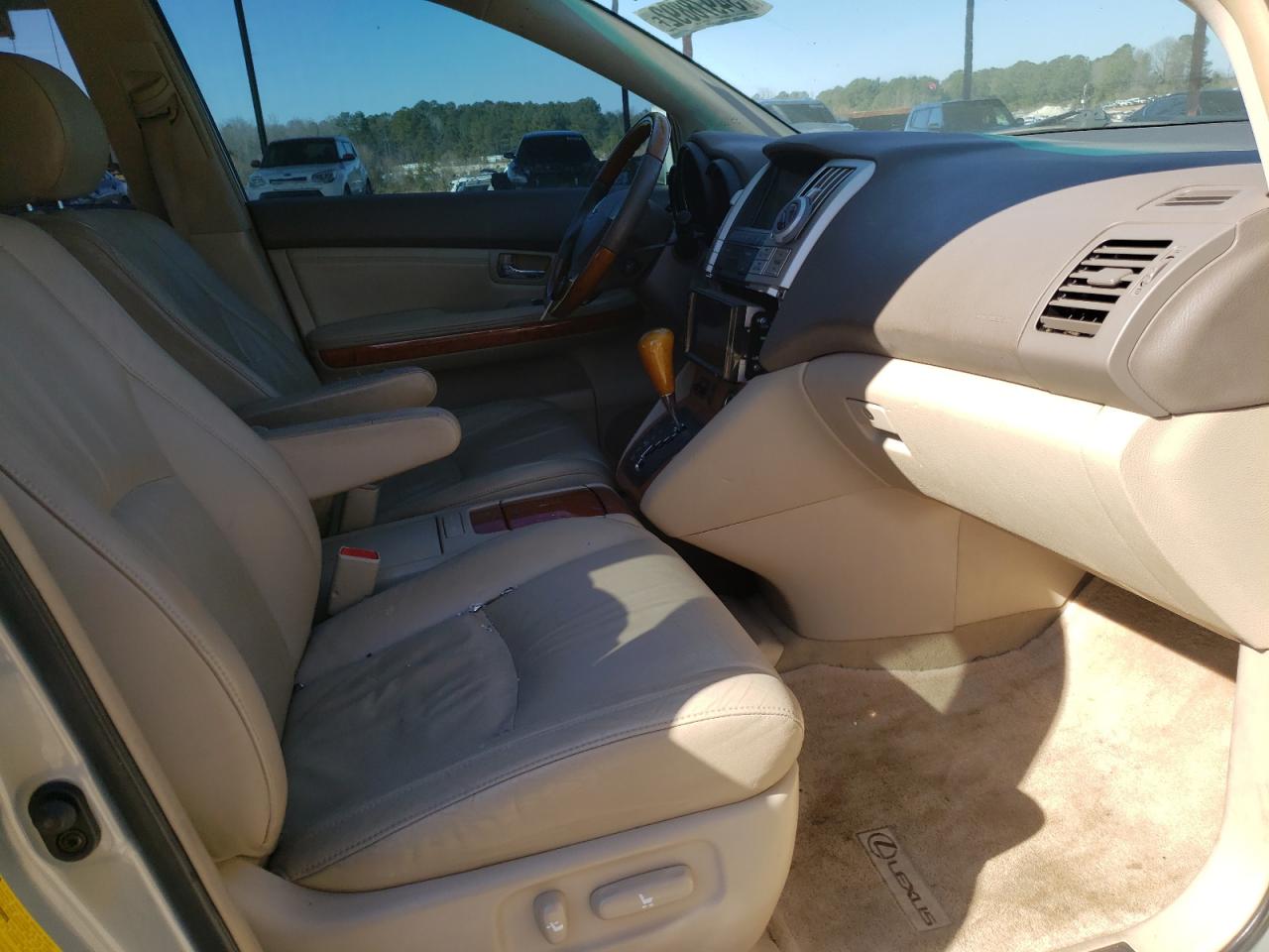 Photo 5 from auction – 2004 LEXUS RX 330 with VIN JTJGA31U940015369