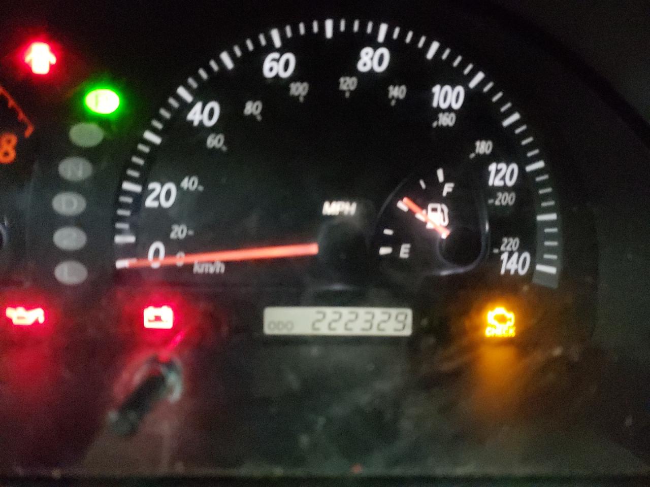 Photo 8 from auction – 2002 TOYOTA CAMRY LE A with VIN 4T1BE32K72U570482