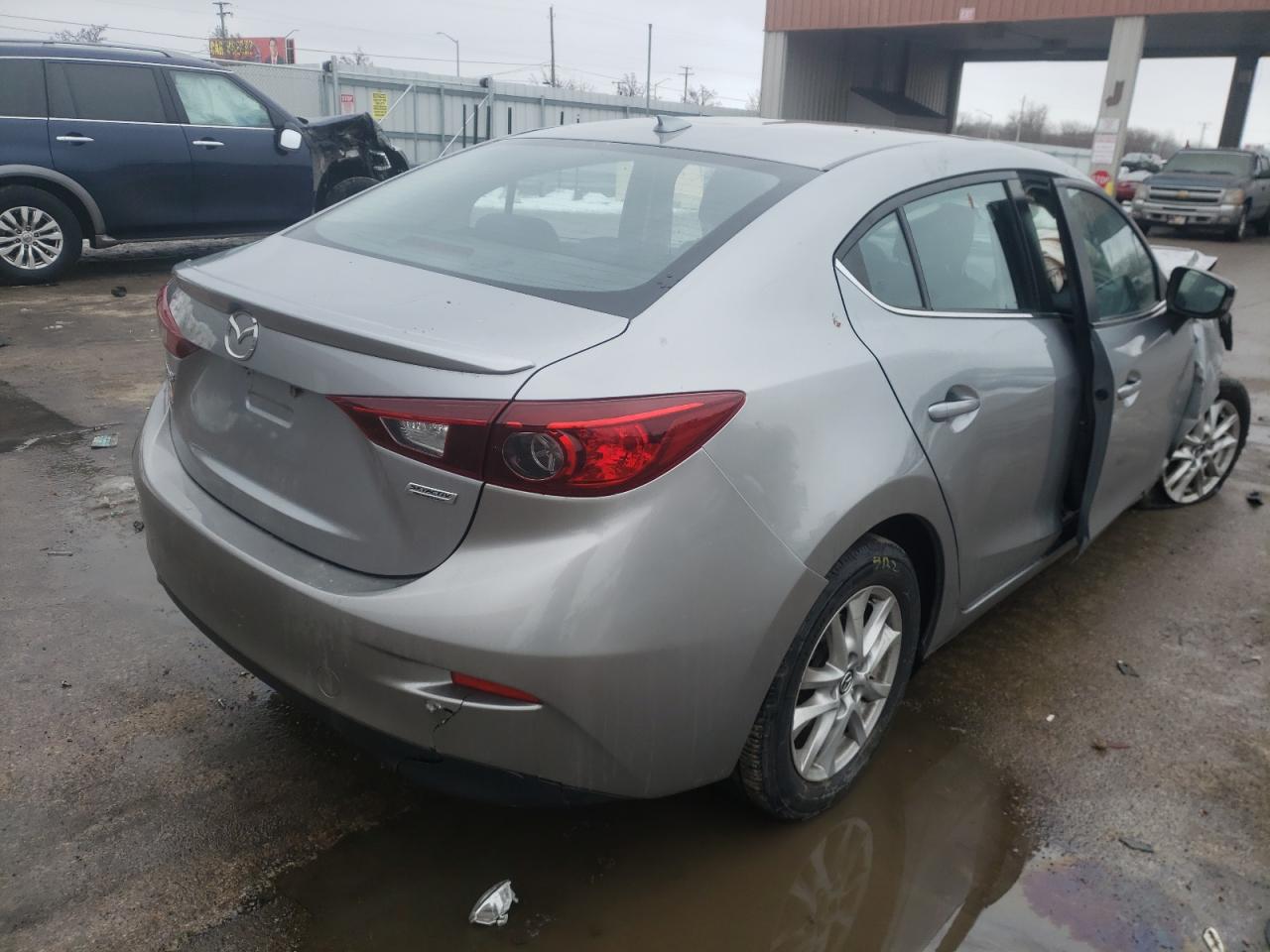 Photo 4 from auction – 2014 MAZDA 3 TOURING with VIN JM1BM1V75E1179064