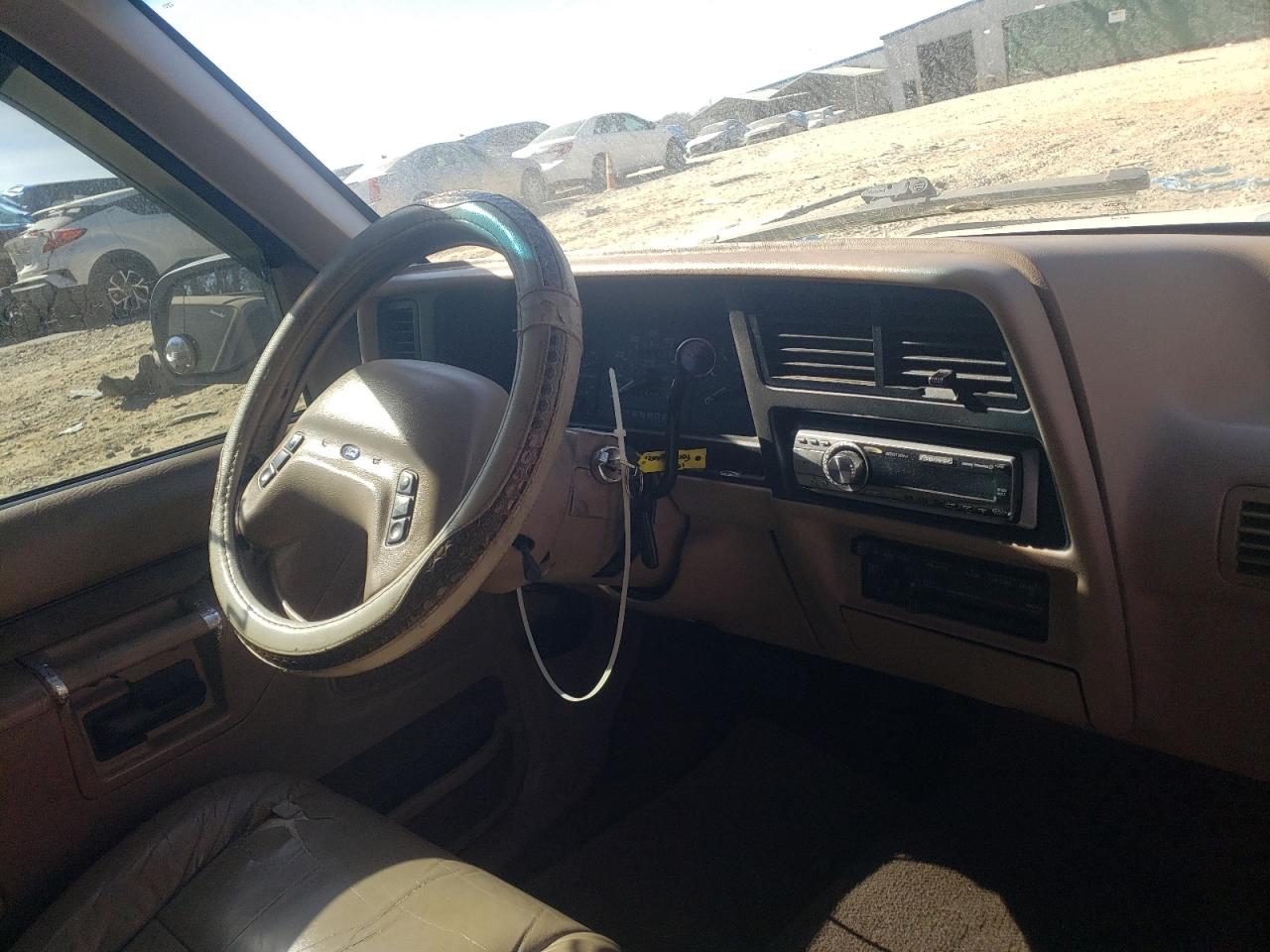 Photo 9 from auction – 1993 FORD EXPLORER with VIN 1FMDU32X1PUE08362