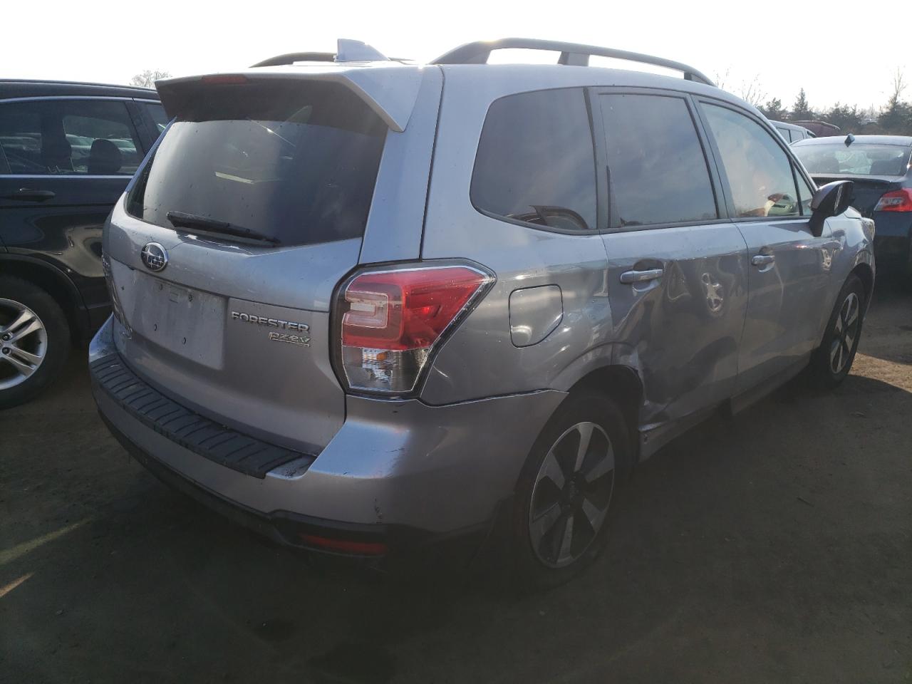 Photo 4 from auction – 2017 SUBARU FORESTER 2 with VIN JF2SJAGC4HH541370