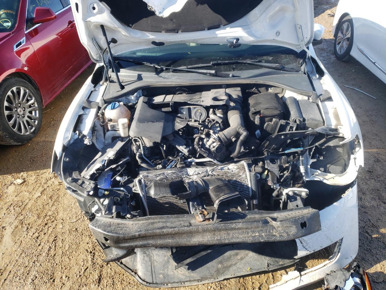 Photo 7 from auction – 2014 VOLKSWAGEN PASSAT SE with VIN 1VWBP7A34EC013830