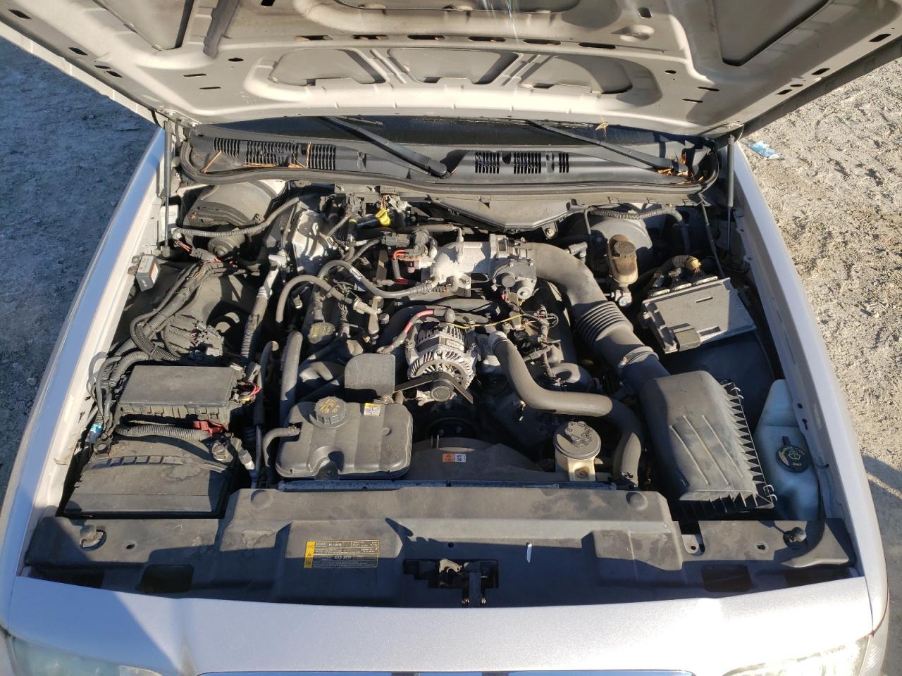 Photo 7 from auction – 2010 FORD CROWN VICT with VIN 2FABP7BV4AX106675