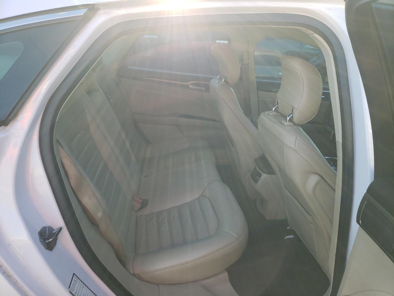 Photo 6 from auction – 2014 FORD FUSION SE with VIN 3FA6P0H99ER308676