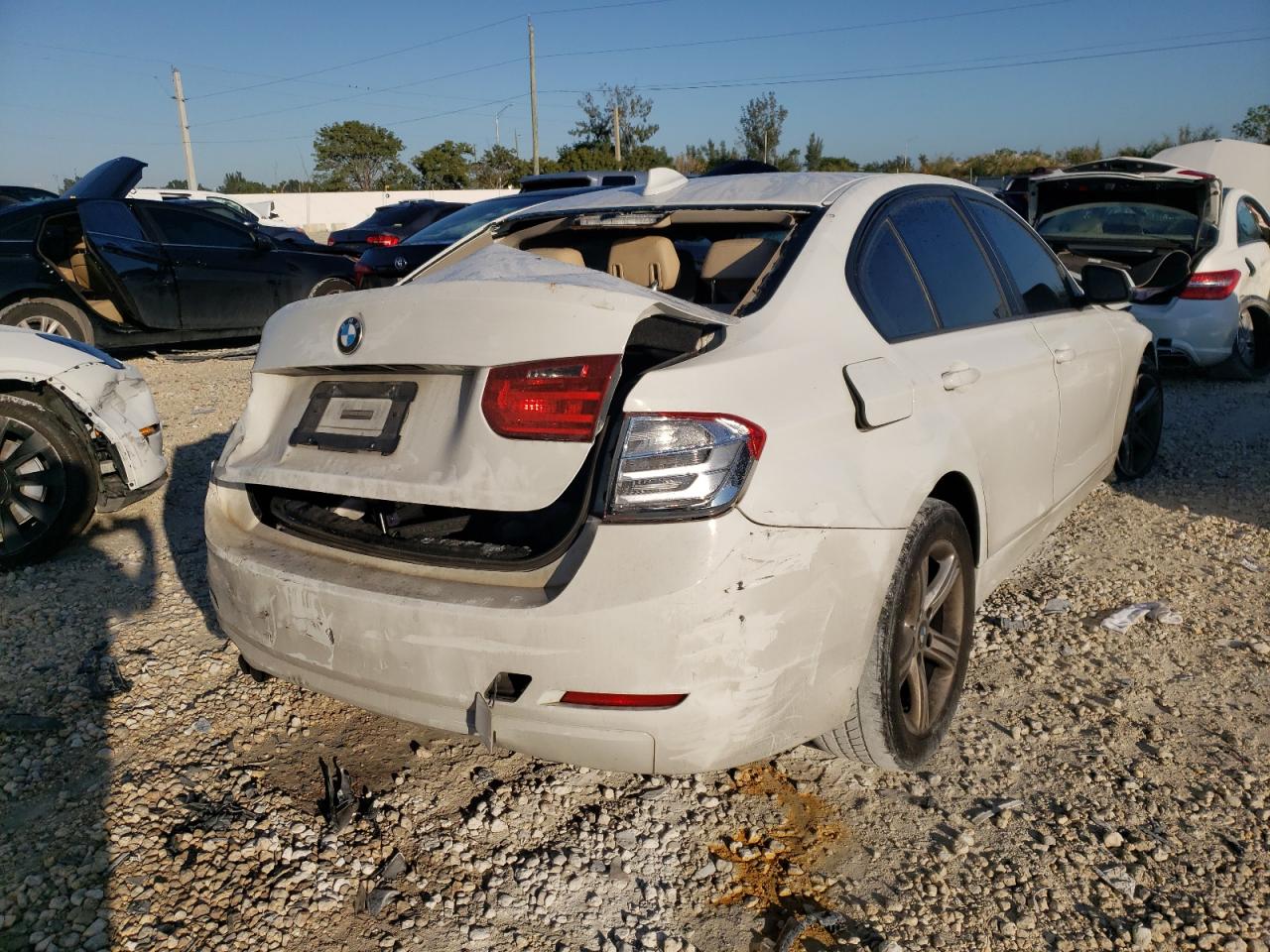 Photo 4 from auction – 2015 BMW 328 I with VIN WBA3A5G5XFNS83430