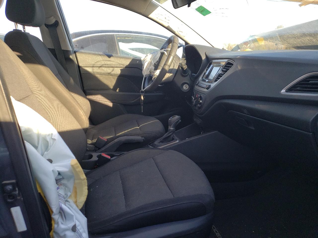 Photo 5 from auction – 2019 HYUNDAI ACCENT SE with VIN 3KPC24A32KE049251