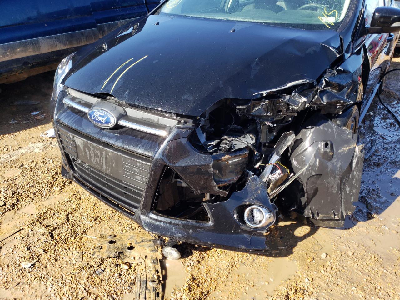 Photo 9 from auction – 2014 FORD FOCUS SE with VIN 1FADP3F27EL240861