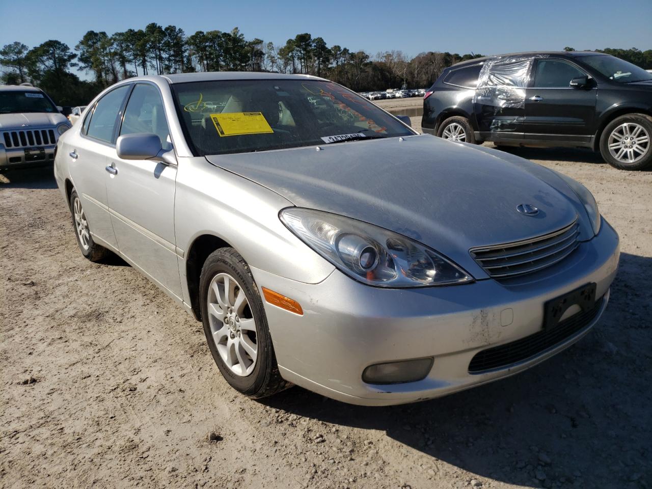 LEXUS ES 330 2004 with VIN JTHBA30G740008511 - Photo from auction