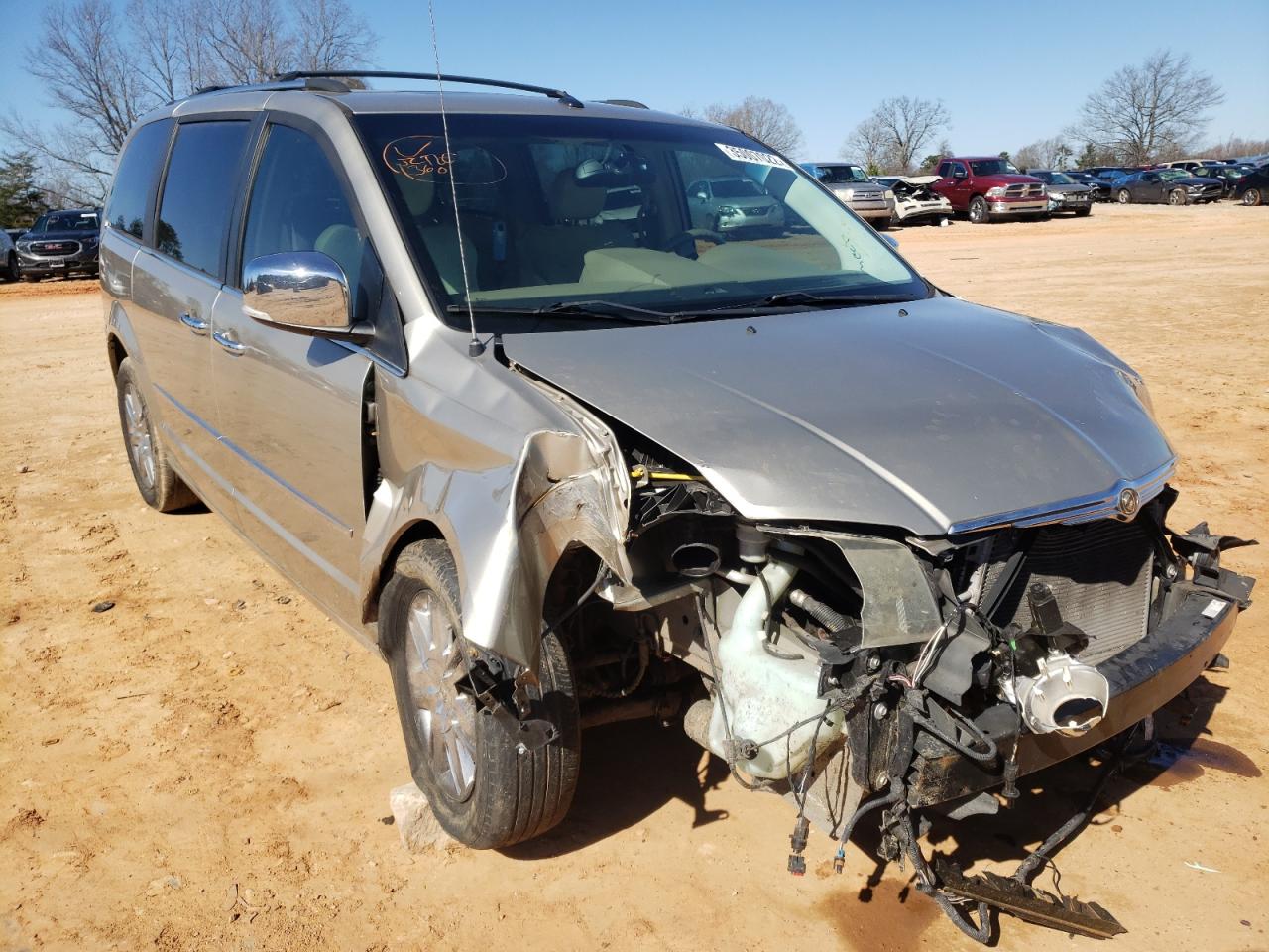 CHRYSLER TOWN & COU 2008 with VIN 2A8HR64X28R648467 - Photo from auction