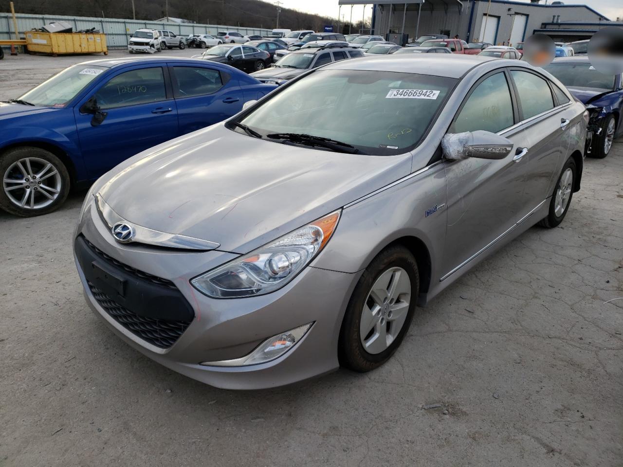 Фото 2 с аукциона – 2012 HYUNDAI SONATA HYB с VIN KMHEC4A40CA035606