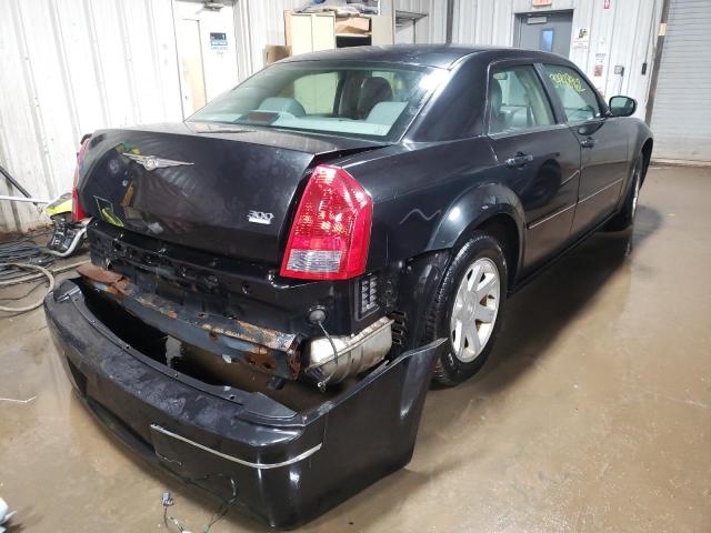 Photo 4 from auction – 2005 CHRYSLER 300 TOURIN with VIN 2C3JA53G95H585319