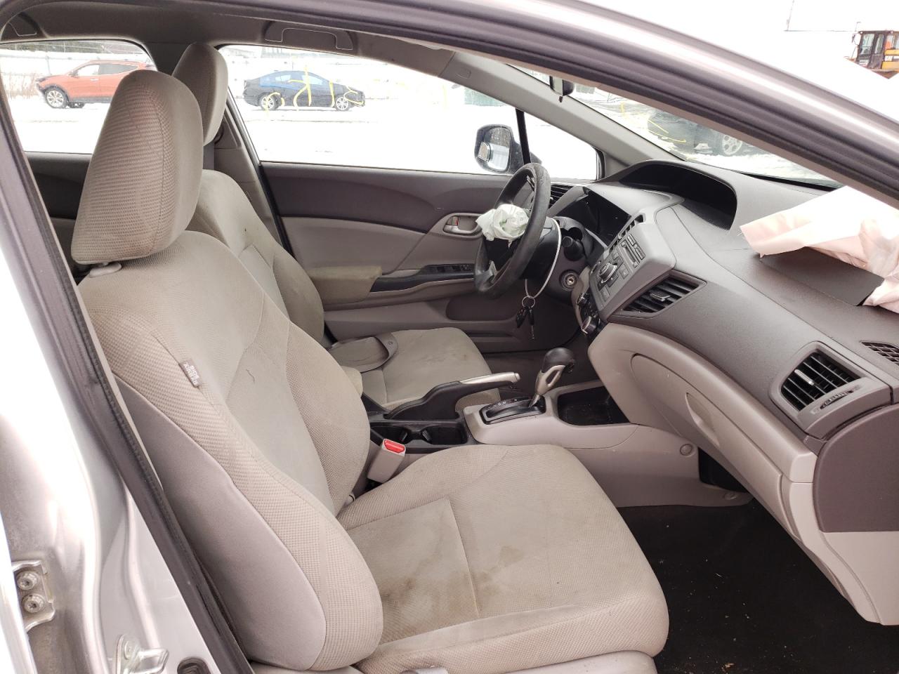 Photo 5 from auction – 2012 HONDA CIVIC LX with VIN 2HGFB2F40CH120070