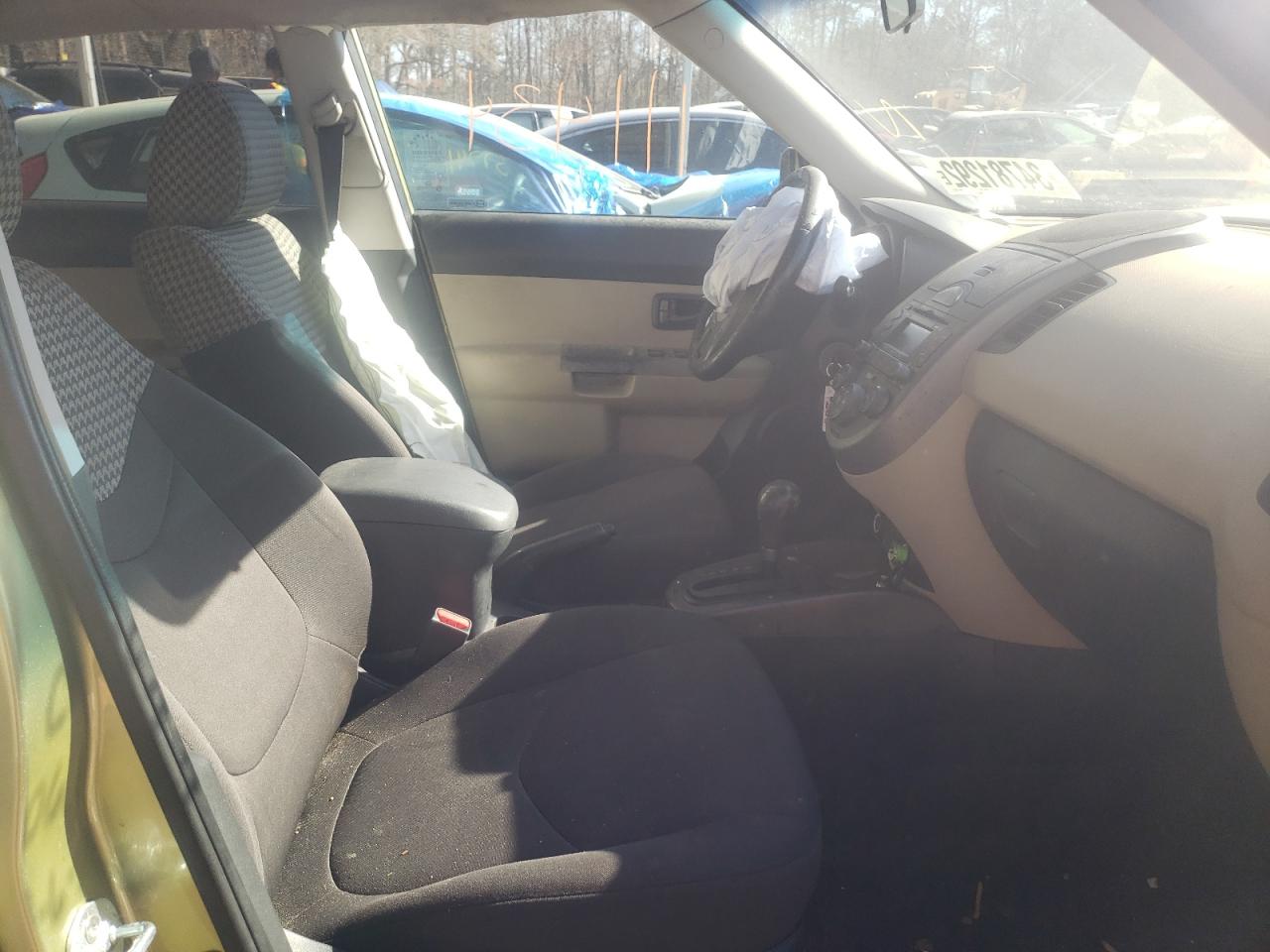 Photo 5 from auction – 2010 KIA SOUL + with VIN KNDJT2A20A7062952