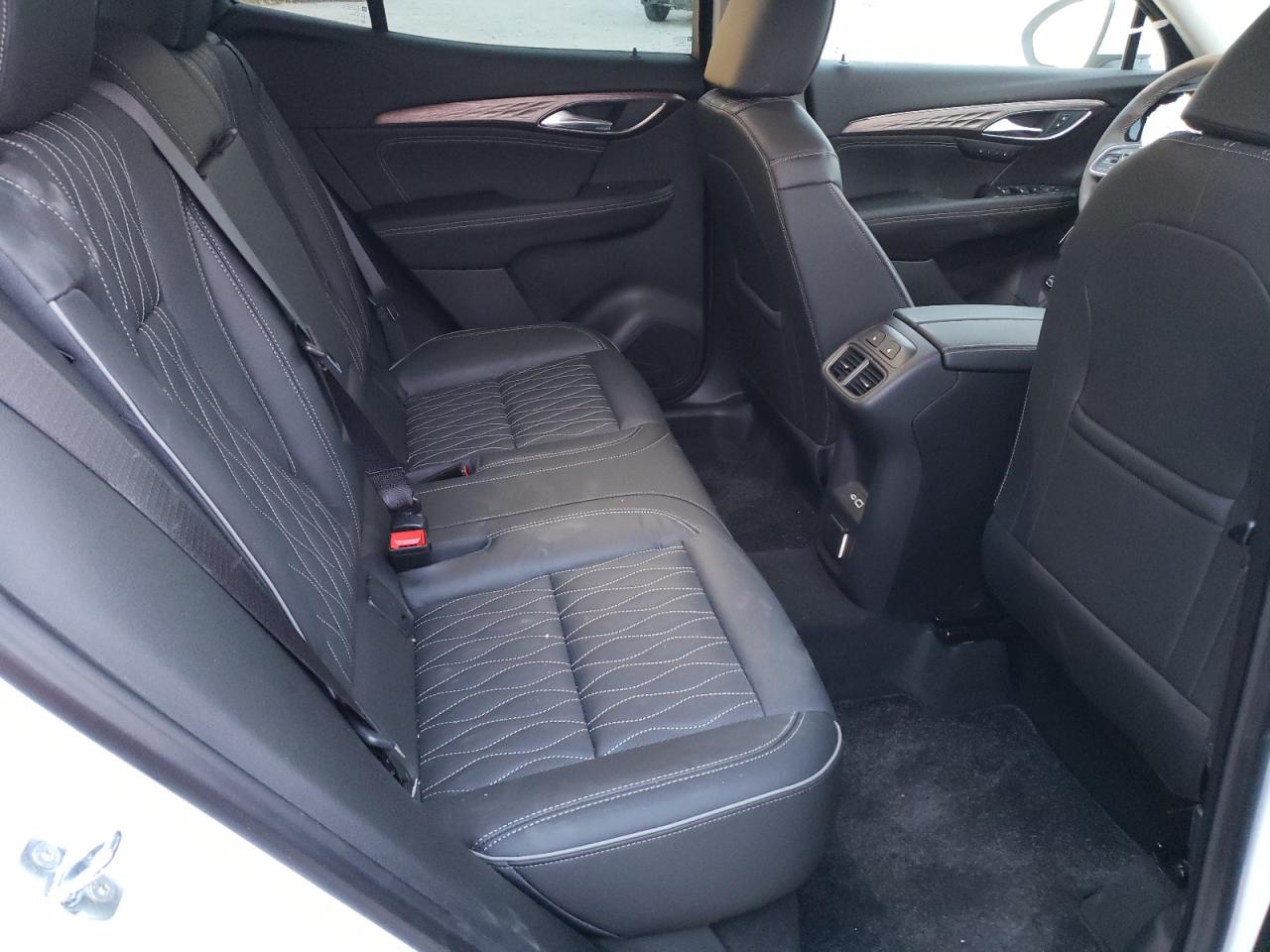 Photo 6 from auction – 2021 BUICK ENVISION A with VIN LRBFZSR42MD138024