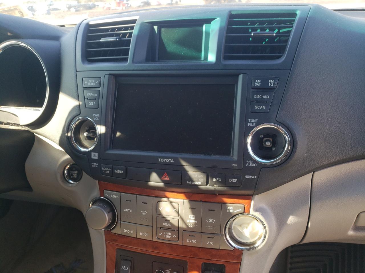 Photo 9 from auction – 2008 TOYOTA HIGHLANDER with VIN JTEES42A382080712