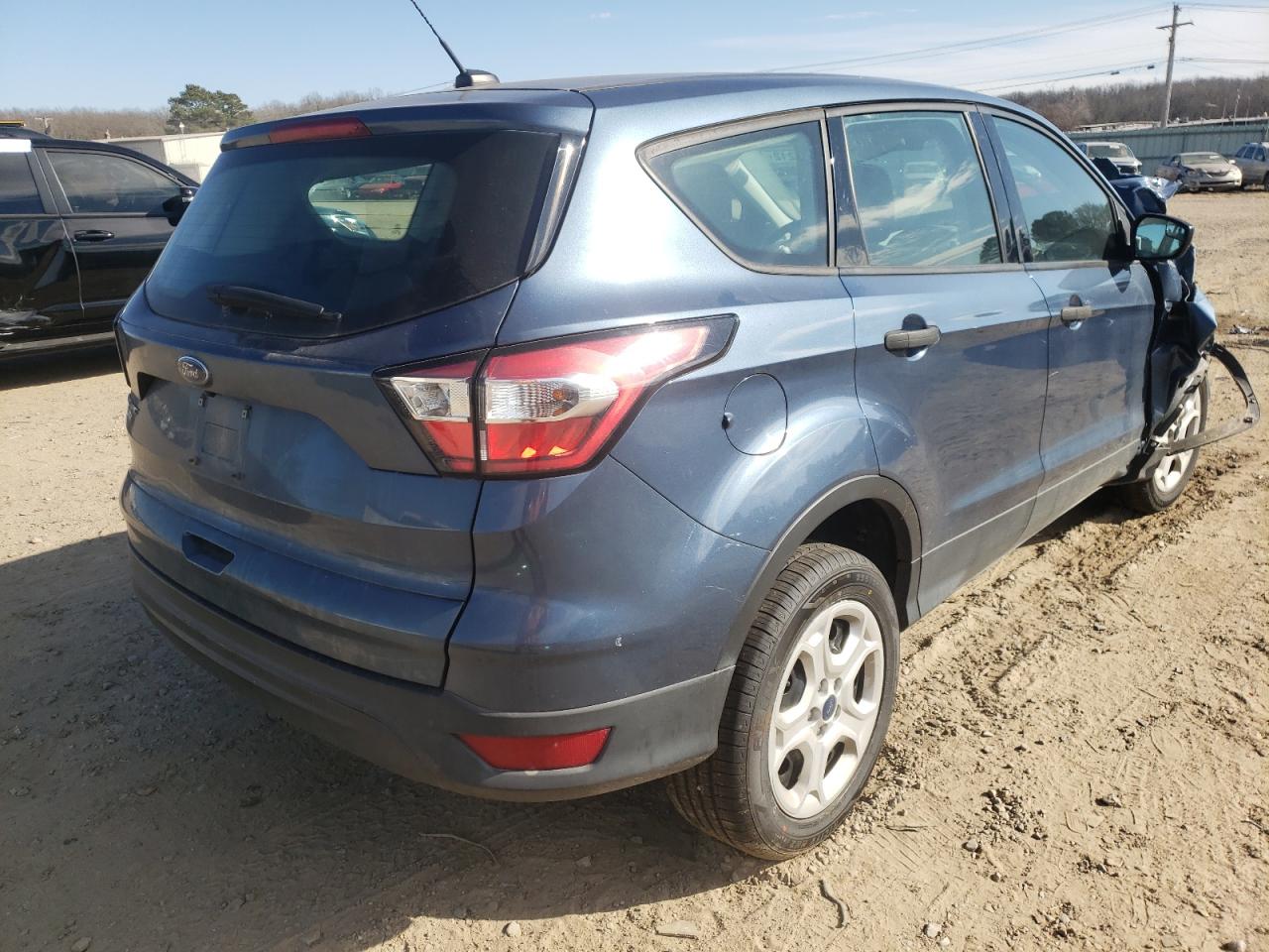 Photo 4 from auction – 2018 FORD ESCAPE S with VIN 1FMCU0F78JUB67766