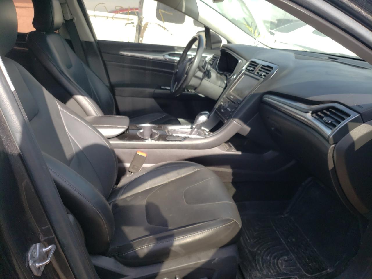 Photo 5 from auction – 2016 FORD FUSION TIT with VIN 3FA6P0K98GR197985