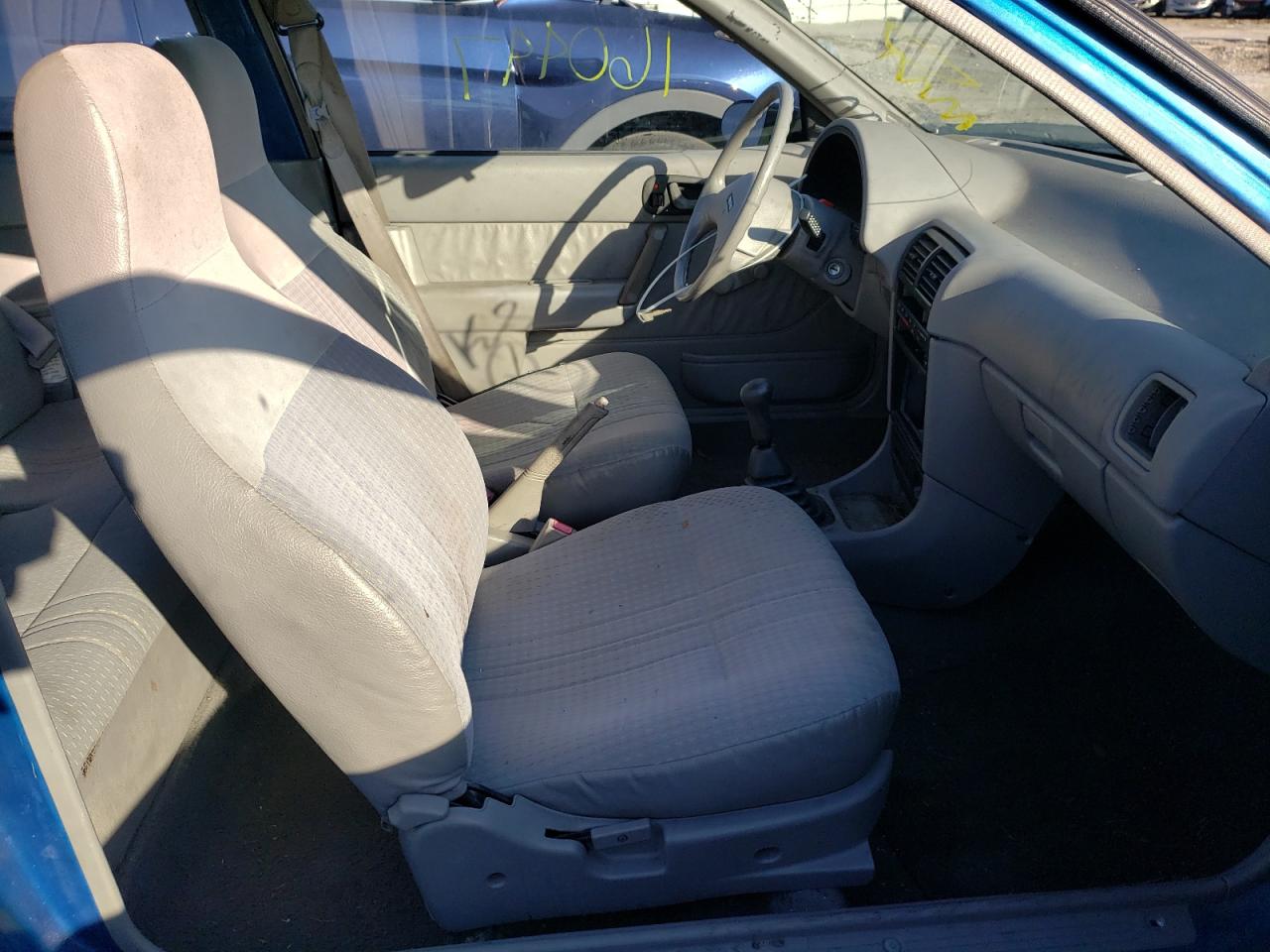Photo 5 from auction – 1993 GEO METRO with VIN 2C1MR2466P6726073