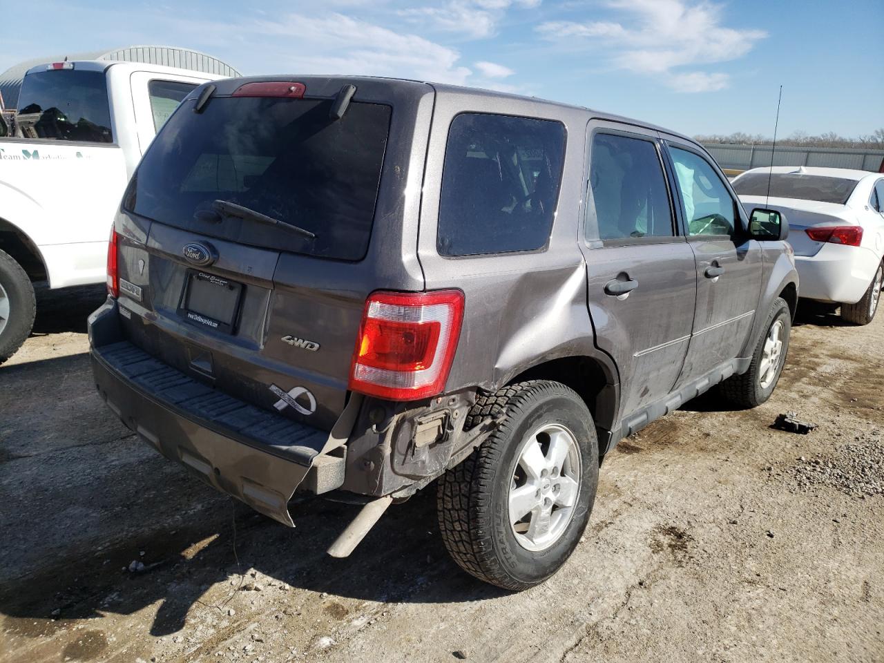 Photo 4 from auction – 2012 FORD ESCAPE XLS with VIN 1FMCU9C70CKB81698