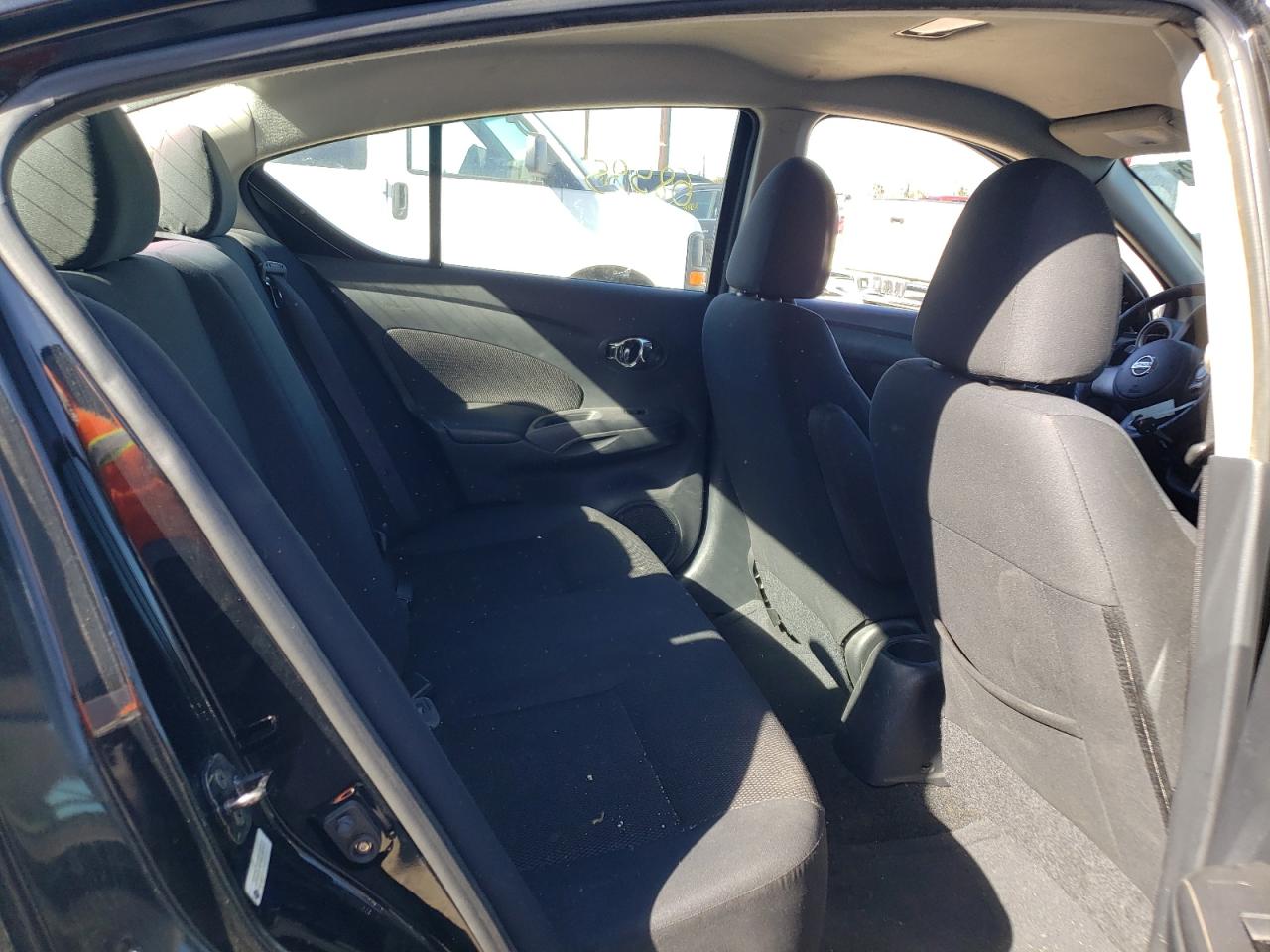 Photo 6 from auction – 2013 NISSAN VERSA S with VIN 3N1CN7AP1DL889101
