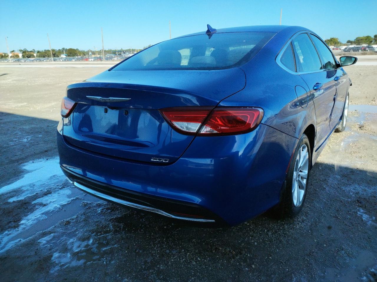 Photo 4 from auction – 2016 CHRYSLER 200 LIMITE with VIN 1C3CCCAB7GN128095